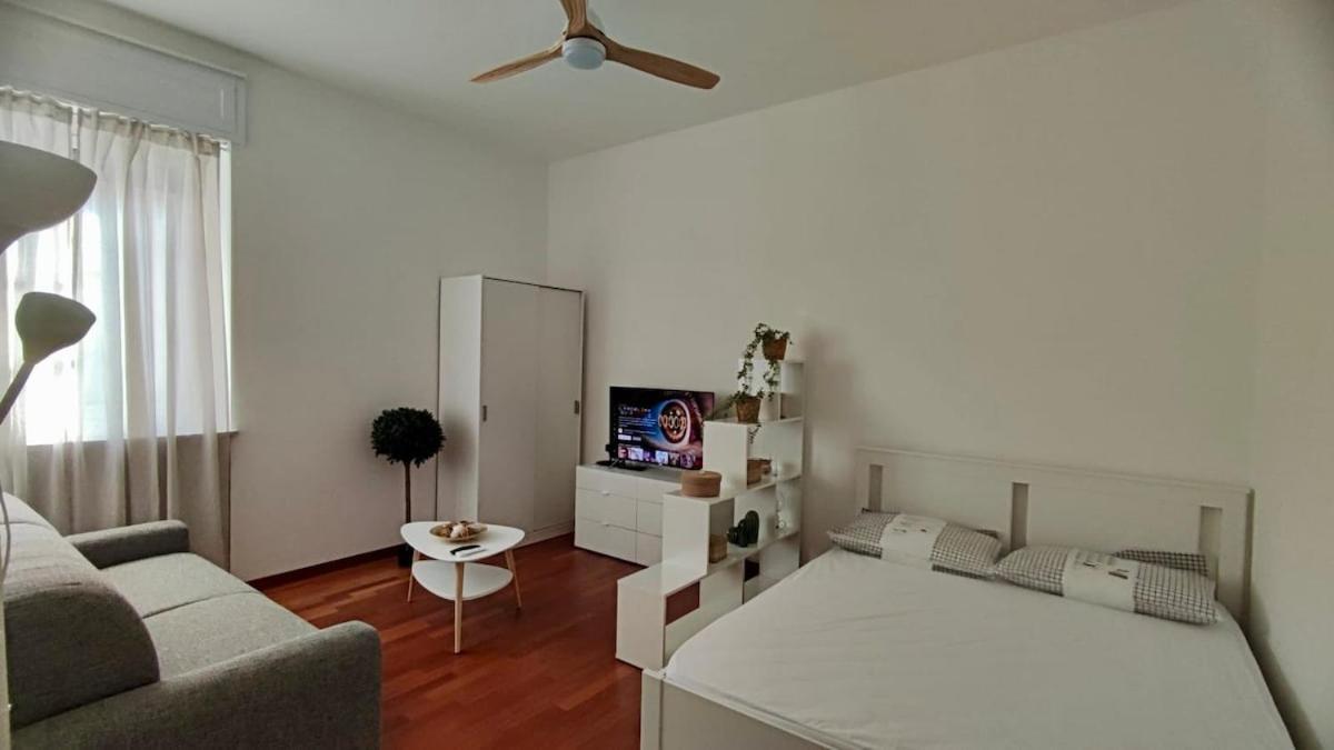 Tibaldi Navigli House * Milan